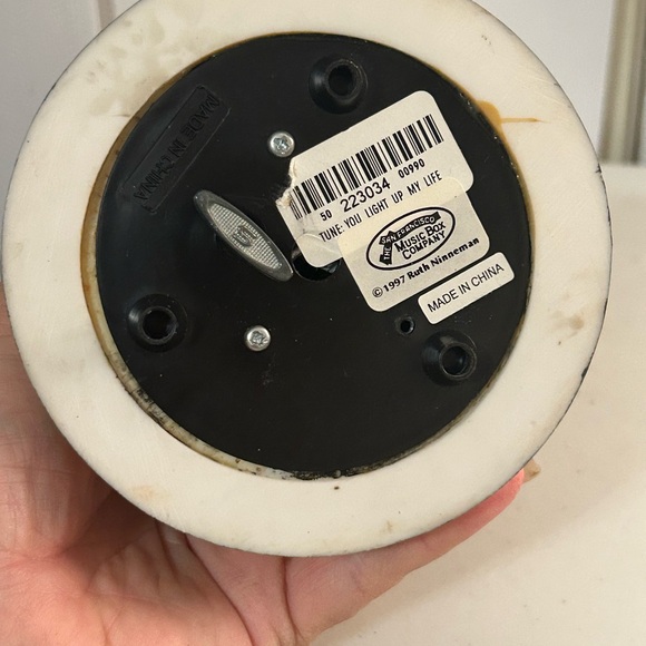 San Francisco Music Box Co 1997 Ruth Ninneman Mother’s Resin Music Box - Picture 13 of 14